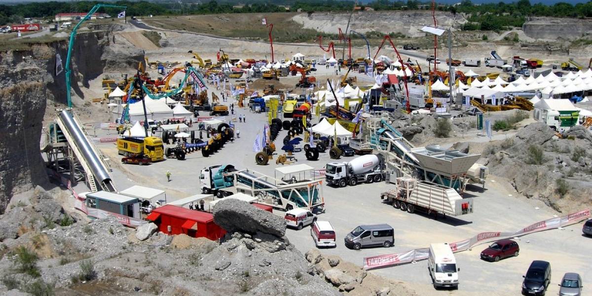 15 ΕΚΘΕΣΗ ΛΑΤΟΜΕΙΟ 2008.jpg